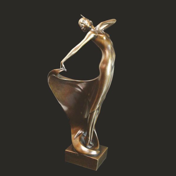 les statuettes de la période art déco