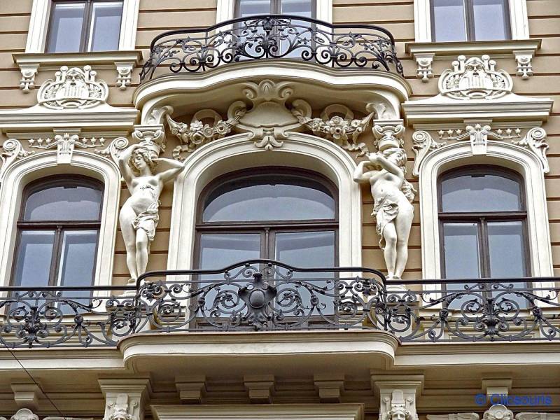 facade-batiment-art-nouveau