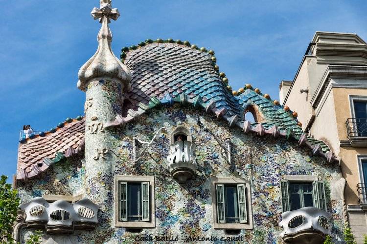 Antonio Gaudi incontournable figure du Modernisme Catalan