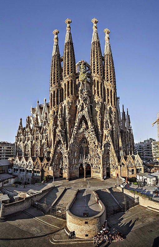 Antonio Gaudi et sa Sagrada Familia