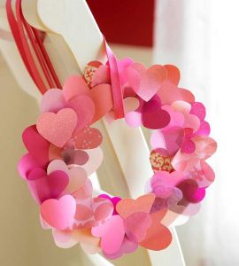 Couronne en forme de cœur pour une décoration de Saint-Valentin
