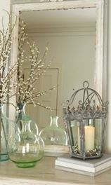 Placer le miroir en face de détails caractéristiques de l'intérieur pour en doubler l’effet qu’il soit lumineux ou artistique miroirs pour agrandir l'espace